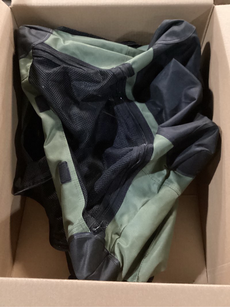 Condition photo showing Good Condition for Amazon Basics 2 Door Foldable and Portable Travel Pet Kennel for Cat, Dog, Rabbit, 26 inch, Tan, S 26\" x 18\" x 18\" S 26\" x 18\" x 18\"