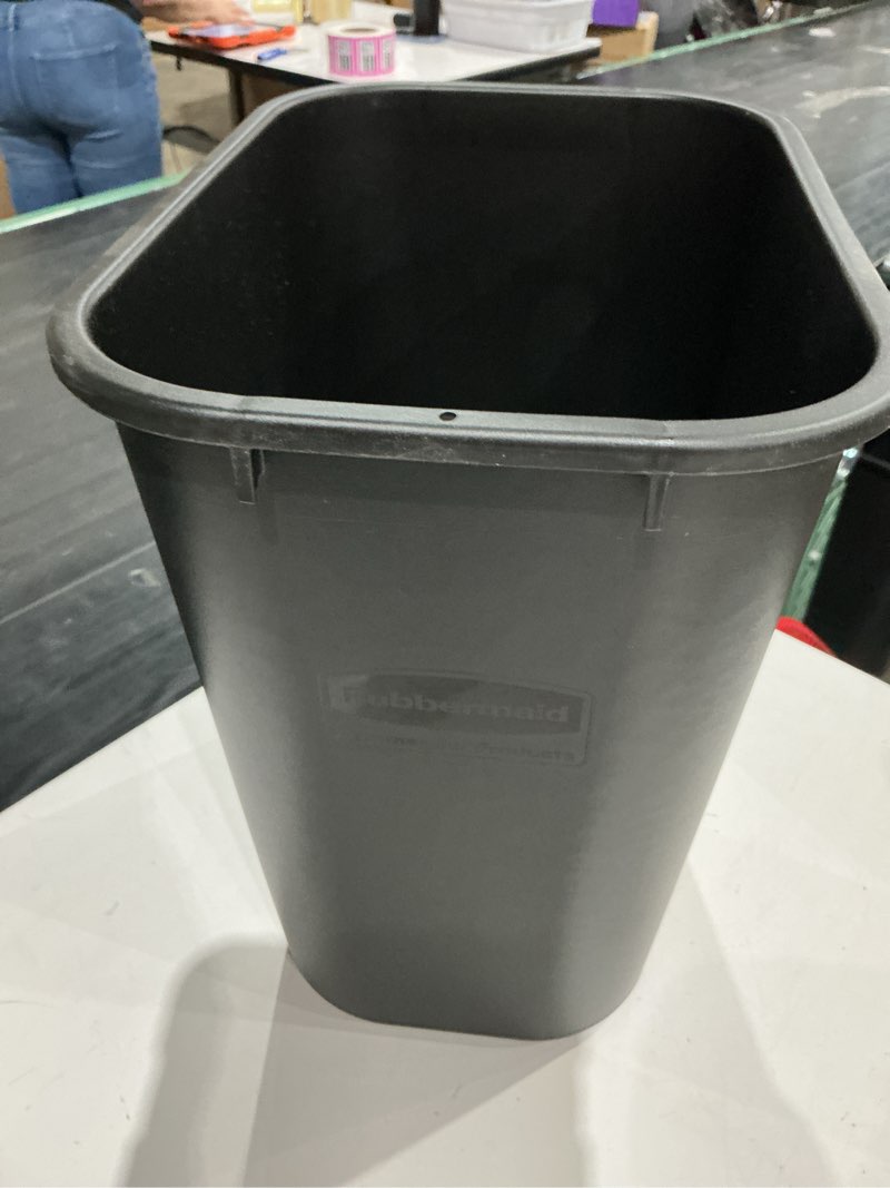 Condition photo showing Good Condition for rubbermaid commercial products resin wastebasket/trash can, 7-gallon/28-quart, black, plastic, for bedroom/bathroom/office, fits under desk/sink/cabinet 7 gallons black 1