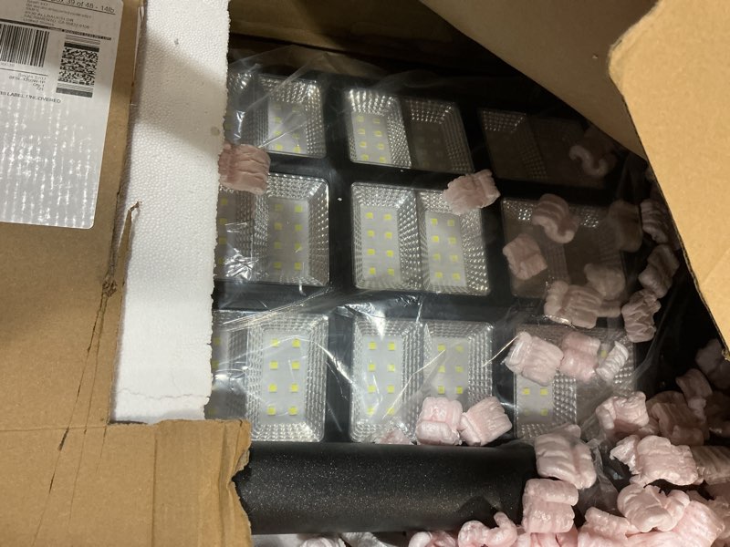 Condition photo showing New/Like New for gefolly solar street lights outdoor, commercial parking lot light, 6500k dusk to dawn ip67 security flood lights motion sensor led lamp for basketball court, road, yard (sl-6000w, 600000lm) l-6000(w)
