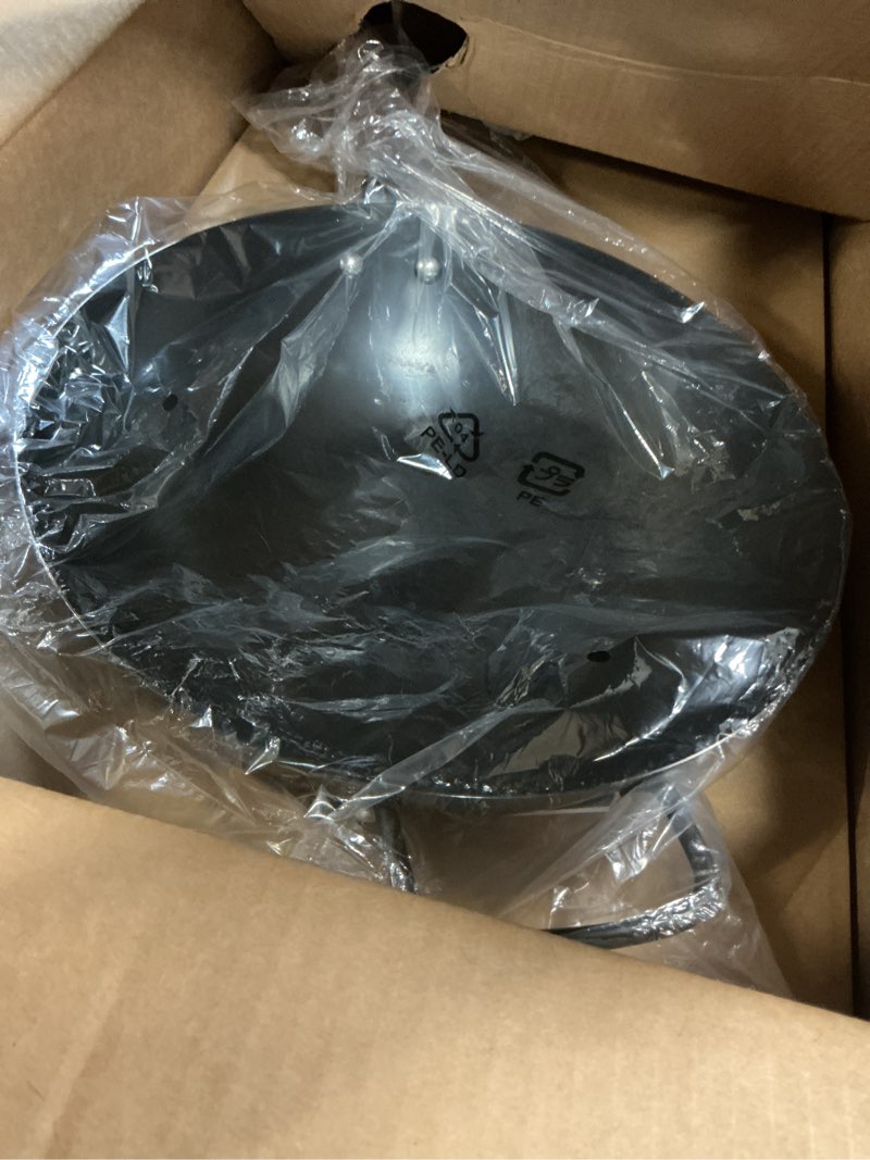 Condition photo showing Good Condition for amazon basics carbon steel pre-seasoned wok, all cooktop friendly, 12.6 in.