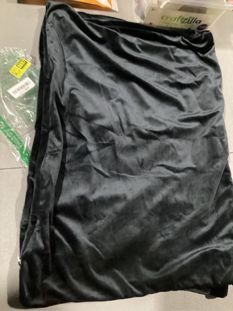 Condition photo showing Good Condition for 2 pack zippered velvet queen pillowcases, super soft and cozy luxury fuzzy flannel pillow cases with zipper, 20x30 inches, black