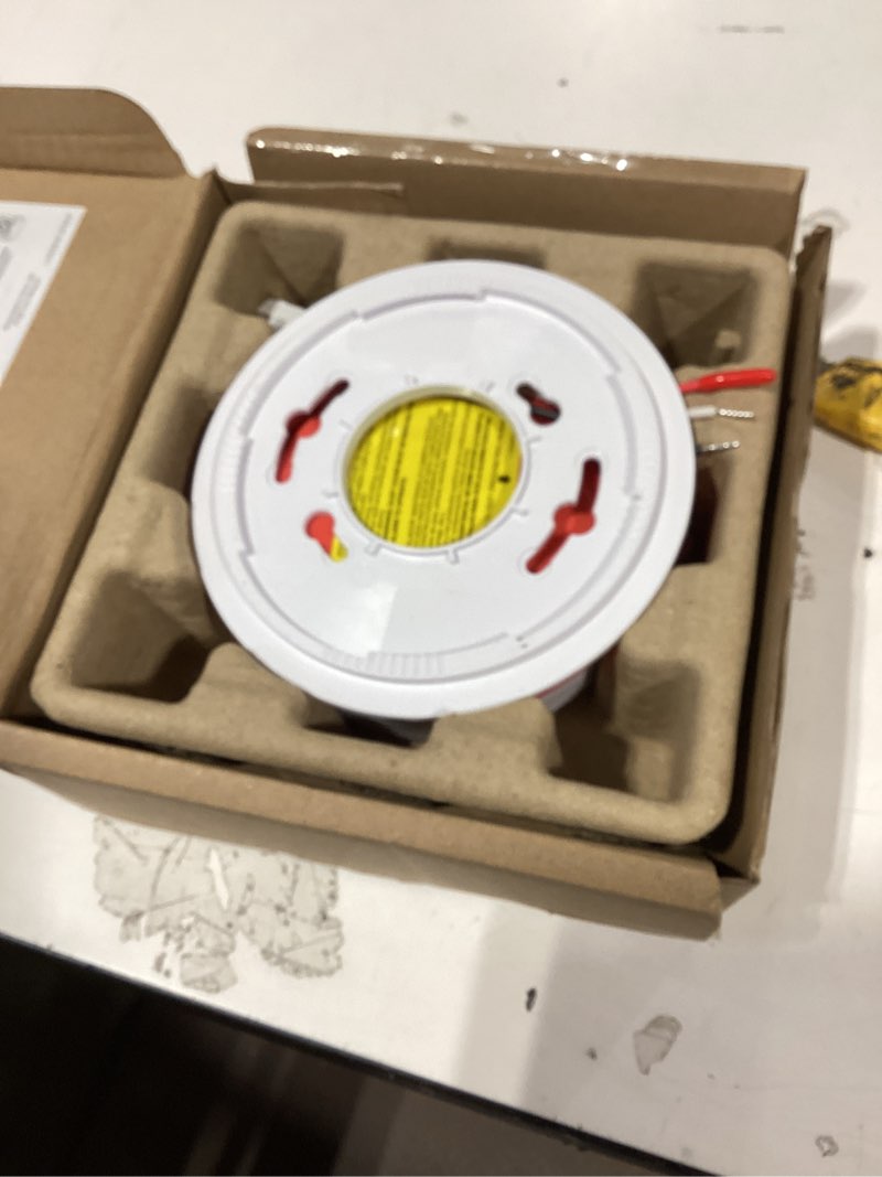 Condition photo showing Good Condition for kidde hardwired smoke detector, 10-year battery backup, interconnectable, led warning light indicators, 20sa10 1 pack