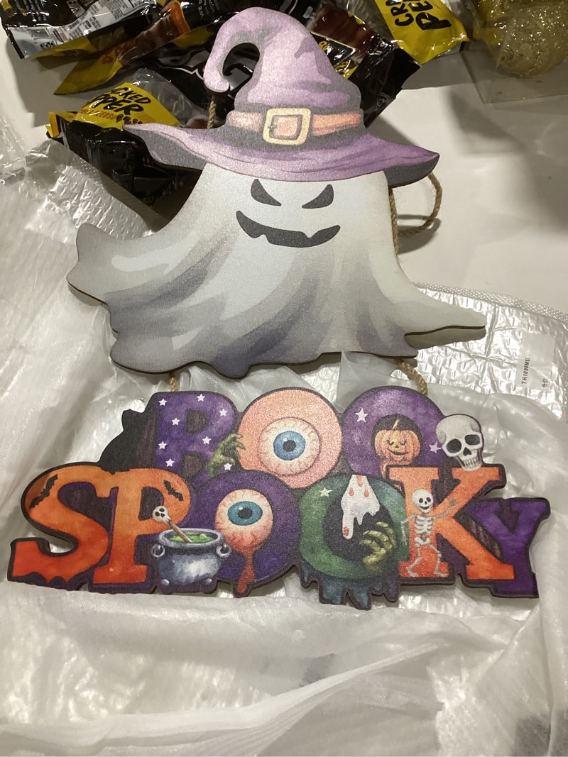 Condition photo showing Good Condition for Happy Halloween Sign,Ghost Door Sign,Spooky Halloween Door Decoration, Boo Ghost Wreath,Black Cat Skull Wall Decor,Scary Witch Hat Wall Hanger for Porch Yard Home Party Office Outdoor Purple & White Ghosts