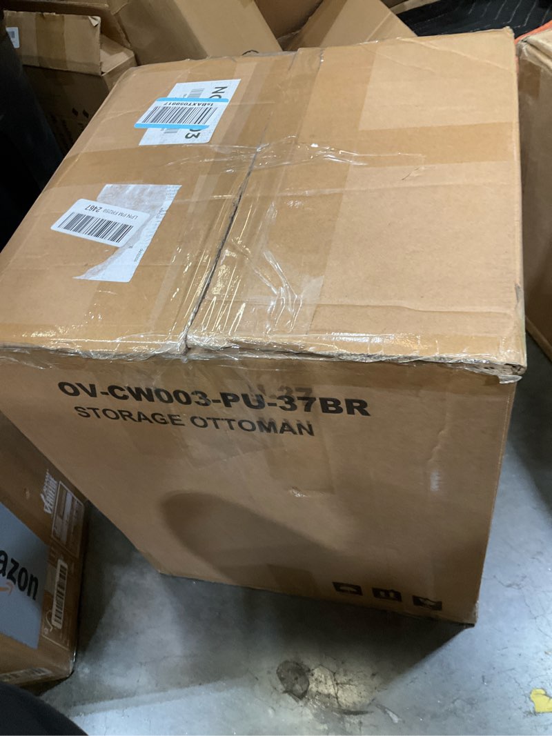 Condition photo showing Good Condition for storage ottoman