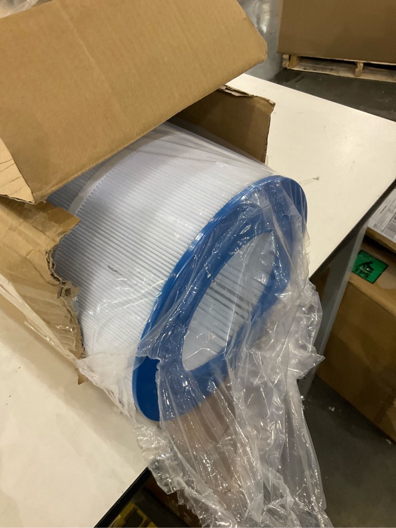 Condition photo showing Good Condition for Future Way CC200 Pool Filter Cartridge Replacement for Pentair Clean & Clear 200, Replace Pentair R173217, Pleatco PAP200, Unicel C-9419, 200 sq.ft Outdoor Living