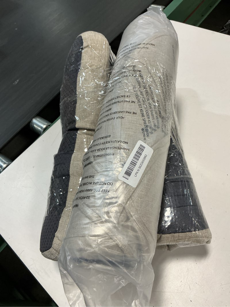 Condition photo showing Good Condition for Chair Cushions for Dining Chairs Set of 3 Non Slip Kitchen Chair Pads, 17\\\\\\\\\\\\\\\" x 16\\\\\\\\\\\\\\\" x 2\\\\\\\\\\\\\\\", Indoor Dining Chair Cushions with Ties, D-Shaped Seat Cushions for Kitchen Chairs, Beige Beige 3+Pack