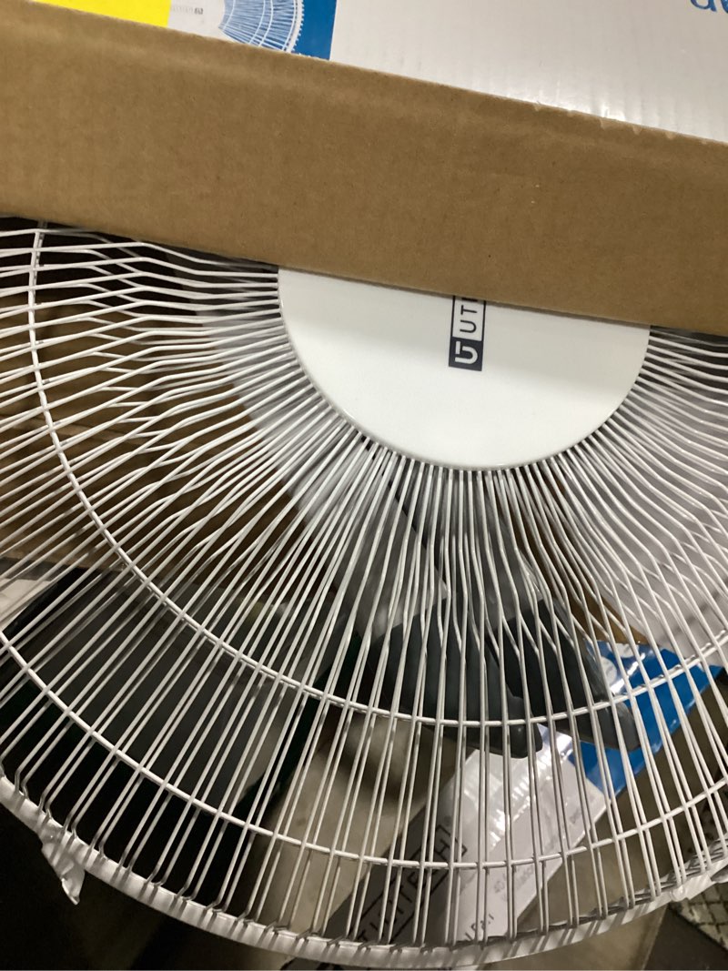 Condition photo showing Good Condition for utilitech 16-in 120-volt 3-speed indoor white oscillating pedestal fan