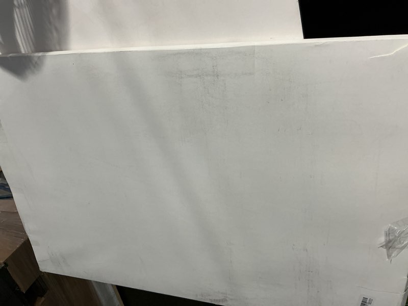 https://lotting-media.assets.bidfta.com/lotting_3038c13f-92c6-400d-a374-5f44420e6f9f