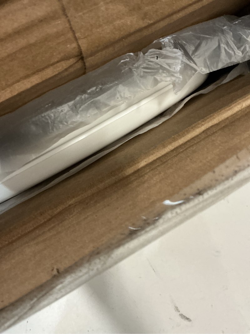 Condition photo showing Good Condition for Bemis 730SLEC Slow Close Toilet Seat, Easy Clean Hinges and Durable Plastic Seat, Made in USA, Round, White Round - Slow Close