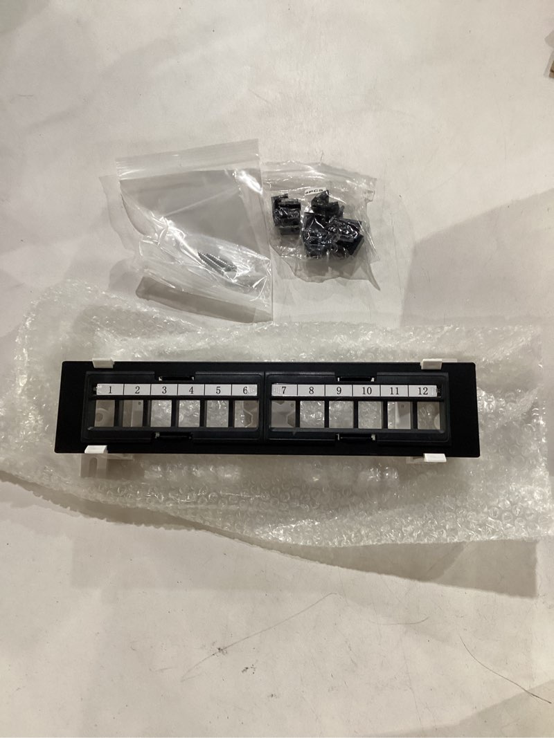 Condition photo showing New/Like New for everest media 12-port keystone patch panel (4-pack) - removable 6-port panels - with 89d wall mount bracket - vertical/horizontal installation - 8 blank keystone jack inserts included 4-pack 12-port