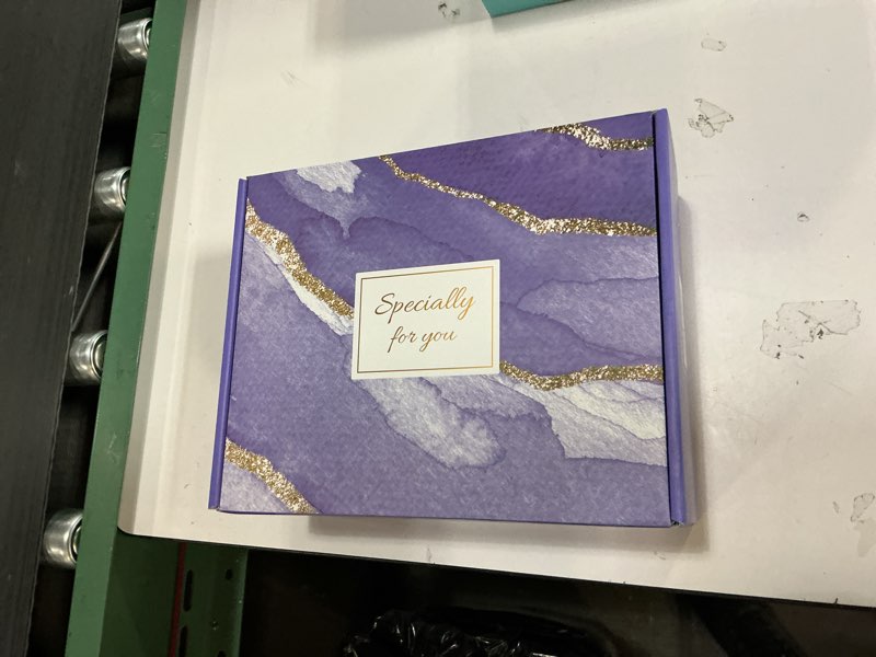 Condition photo showing New/Like New for Thank You Gifts for Women, Employee Appreciation Office Gifts for Coworkers, Christmas Gift Baskets for Employees Teacher Nurse Boss Mom Her w/Canvas Tote Bag Acrylic Decor