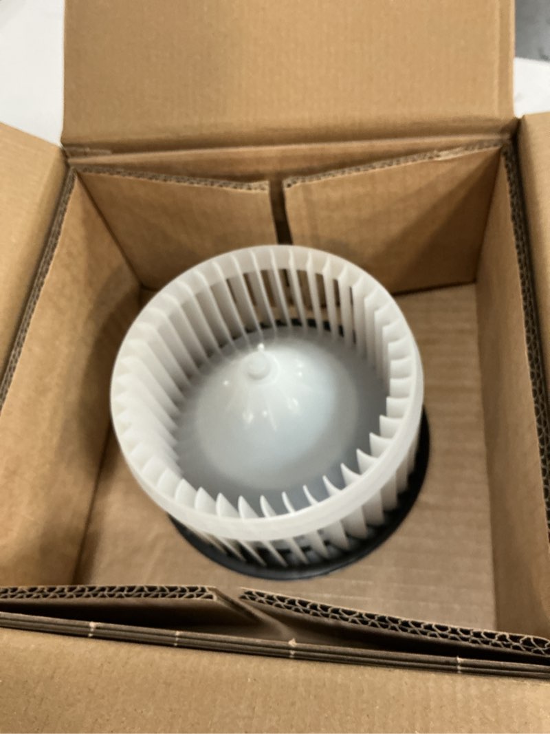 Condition photo showing New/Like New for replacement hvac heater blower motor fan assembly fit for 2005-2015 toyota tacoma replaces 8710304040 700188 87103-04043 615-50129 pm9297