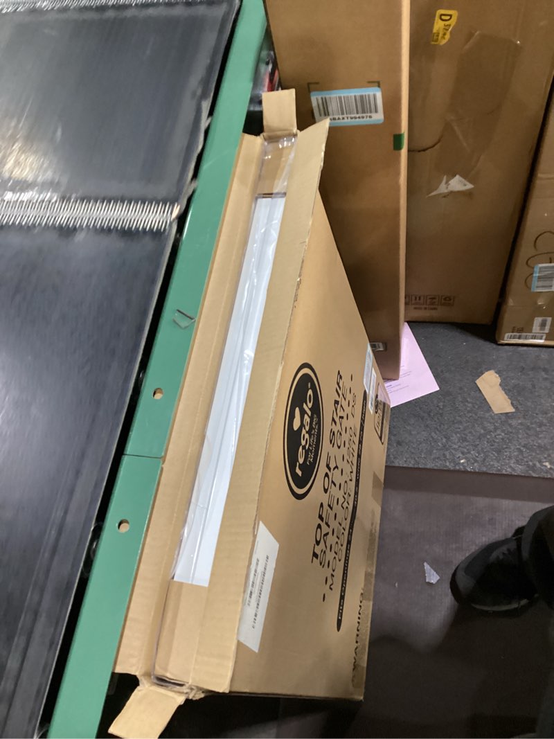 Condition photo showing New/Like New for Regalo 2-in-1 Extra Wide Stairway and Hallway Walk ThroughBaby Safety Gate, Hardware Mounting, White 24"x40.5"x28.5"(Pack of 1) White 24-40.5"W x 28.75"H