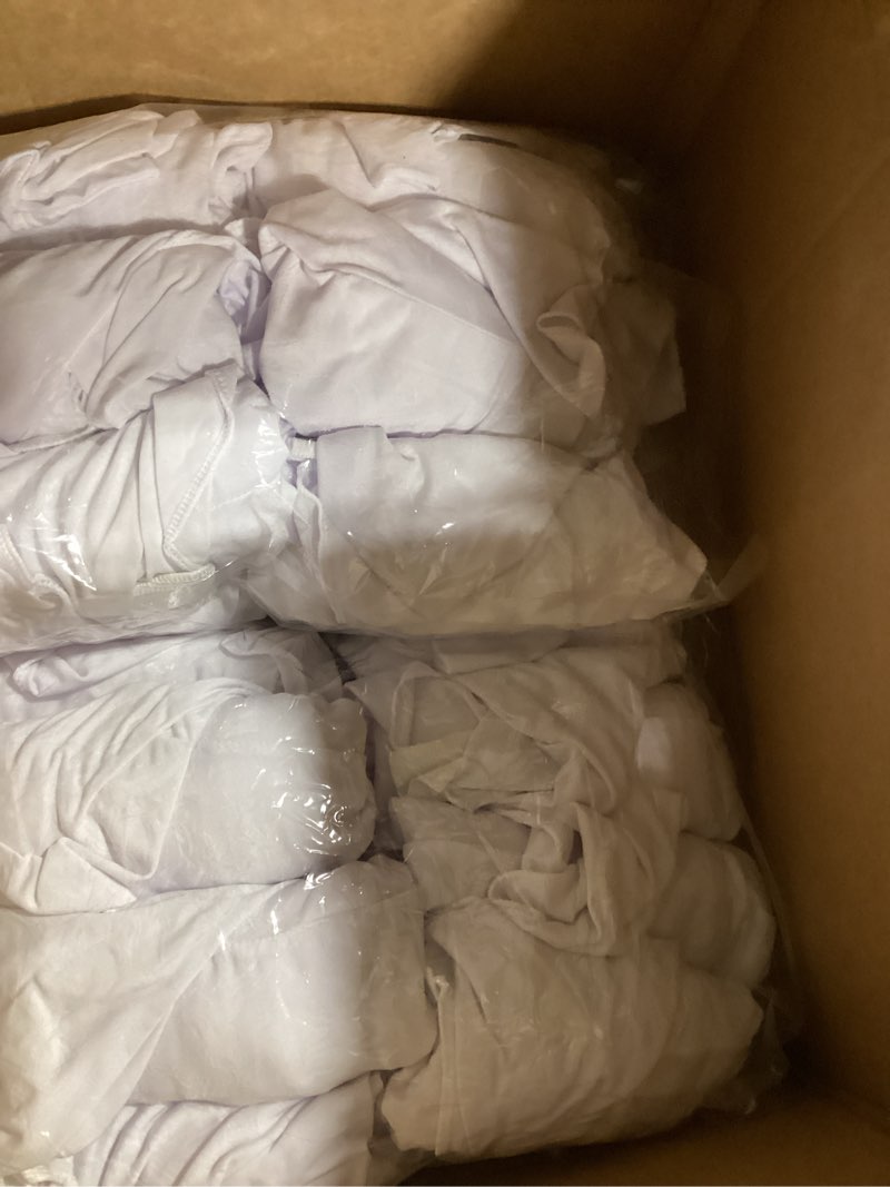 Condition photo showing Good Condition for vevor stretch spandex folding chair covers, universal fitted chair cover, removable washable protective slipcovers, for wedding, holiday, banquet, party, celebration, dining (100pcs white) 100pcs white-d