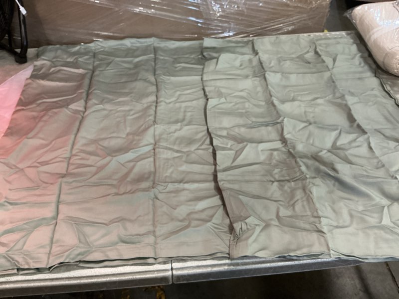 Condition photo showing Good Condition for quince bamboo pillowcase set 20”in x 30 “in olive