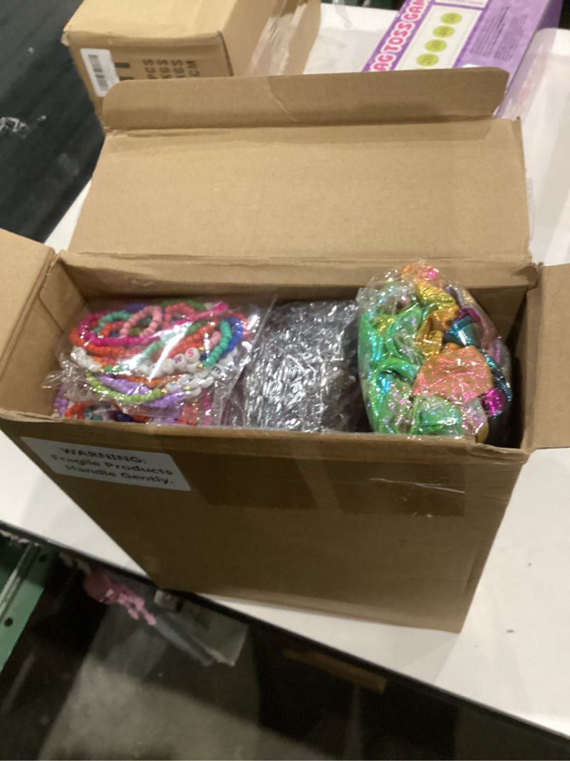 Condition photo showing New/Like New for Geiserailie 72 Pcs/12 Set Kpop Party Favors Friendship Gifts Bead Bracelets Disco Ball Keychains Heart Sunglasses Scrunchies Bags for Party Supplies Birthday Decorations (Multicolor) 72 Multicolor