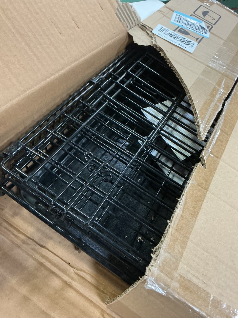 Condition photo showing Good Condition for amazon basics portable, foldable metal wire dog crate with removable tray, double door, divider panel, easy to assemble, 22 x 13 x 16 in, black 22.0"l x 13.0"w x 16.0"h double door w/ divider