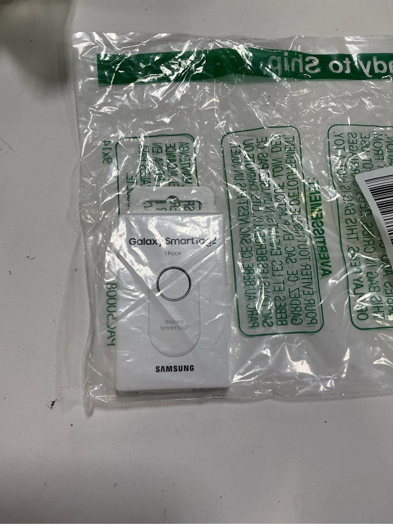 Condition photo showing Good Condition for SAMSUNG SmartTag2 (2023) Bluetooth + UWB, IP67 Water and Dust Resistant, Findable via App, 1.5 Year Battery Life - White