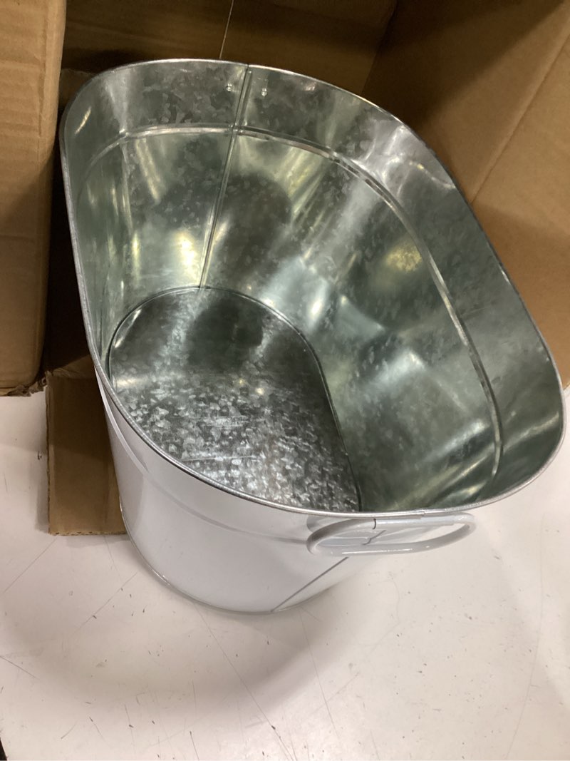 Condition photo showing Good Condition for 1 pack galvanized beverage tub, 3 gallon ice buckets metal drink buckets with handles for champagne cocktails wine beer for catering mimosabars parties, white (1)