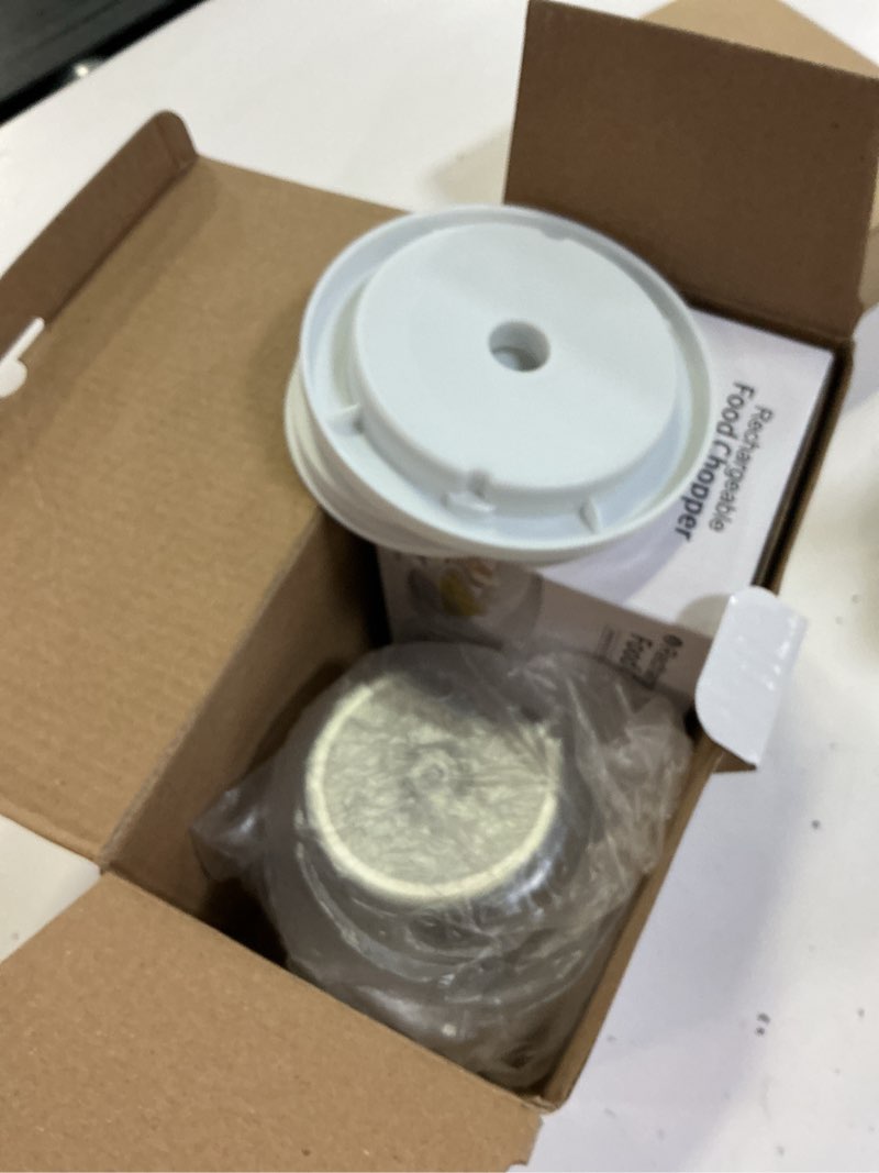 Condition photo showing Good Condition for mini food processor cordless set with multiple 3*(400ml+250ml+100ml) bowls? 6+3+2 blades, small garlic chopper mincer, usb rechargeable battery vegetable chopper,wireless electric meat blender grinder 3-in-1 white 400ml