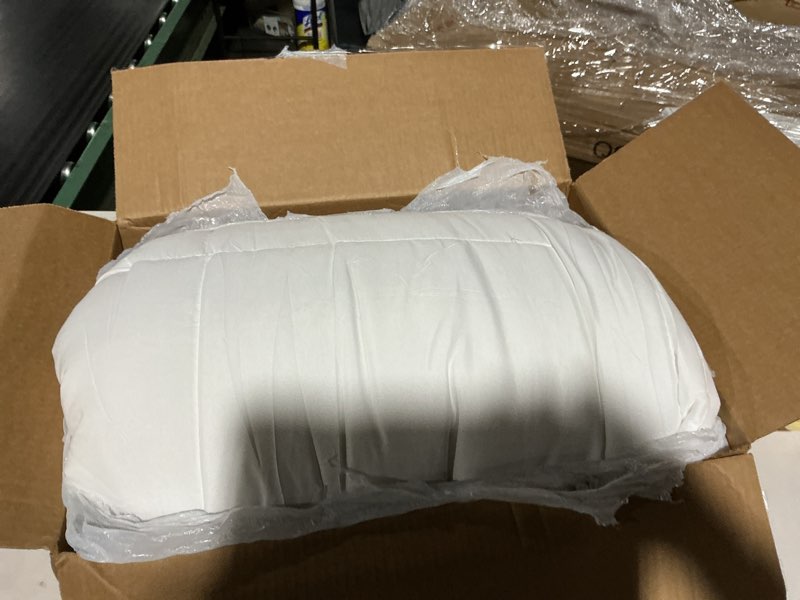 Condition photo showing As Is for Bedsure Comforter Duvet Insert - Quilted Comforters King Size, All Season Duvet, GentleSoft Down Alternative Bedding Blanket, with 8 Tabs, Gifts for Women/Men, White, King 90 x 102 Inches White King