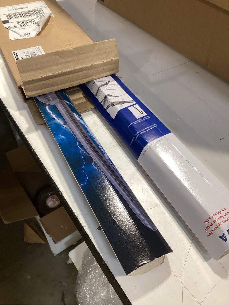 Condition photo showing Good Condition for BOSCH 26A22A ICON Beam Wiper Blades - Driver and Passenger Side - Set of 2 Blades (26A & 22A) Front (26A & 22A) ICON Combo Pack (Front)