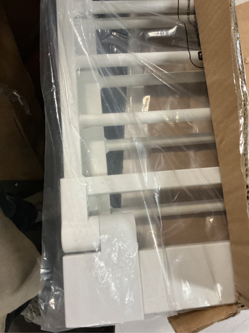 Condition photo showing Good Condition for Babelio 29-55 Inch Extra Wide Baby/Dog Gate, PressGuard P7, Metal Auto Close, Pressure Mounted Pet Door for Doorways, NO Need Tools and Drilling, with Wall Cups, White White 30"Tall 29"-55" Wide