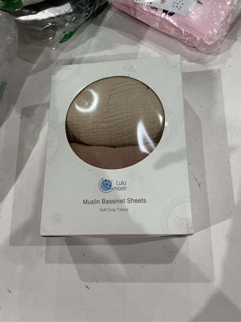 Condition photo showing New/Like New for lulumoon muslin bassinet sheets for baby: soft bedside sleeper bassinet fitted sheets for boys and girls sand & cream bedside sleeper