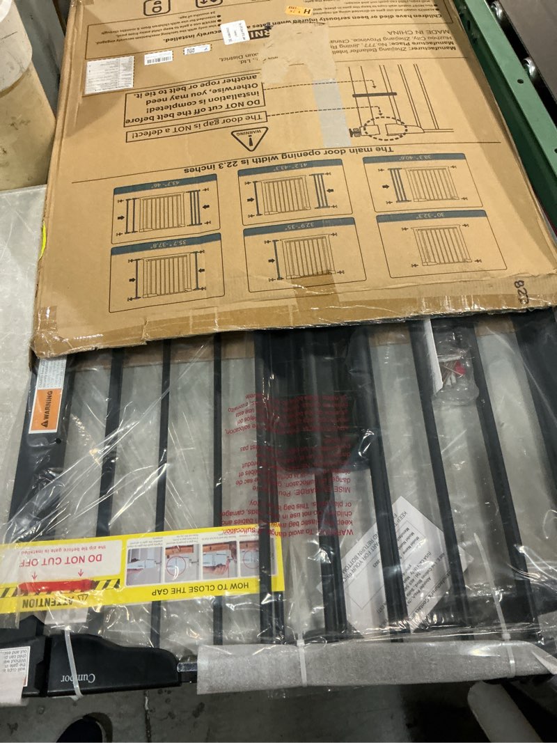 Condition photo showing New/Like New for cumbor 30-46" baby gate for stairs, mom's choice awards winner-auto close dog gate for the house, gifts for mom, easy install pressure mounted pet gates for doorways, black black 30"-46" w x 30.5" h