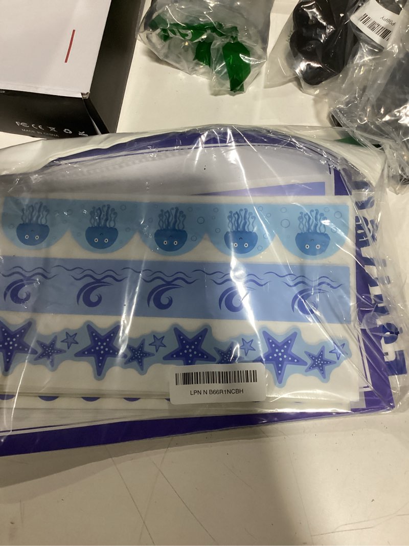 Condition photo showing Good Condition for 92 pcs science fair board supplies 60 trim scalloped poster boards 18 presentation subtitles 6 project titles 8 letter sticker for classroom display boards(blue tone)