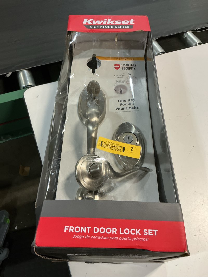 Condition photo showing Good Condition for kwikset smartkey shelburne satin nickel handleset right or left handed