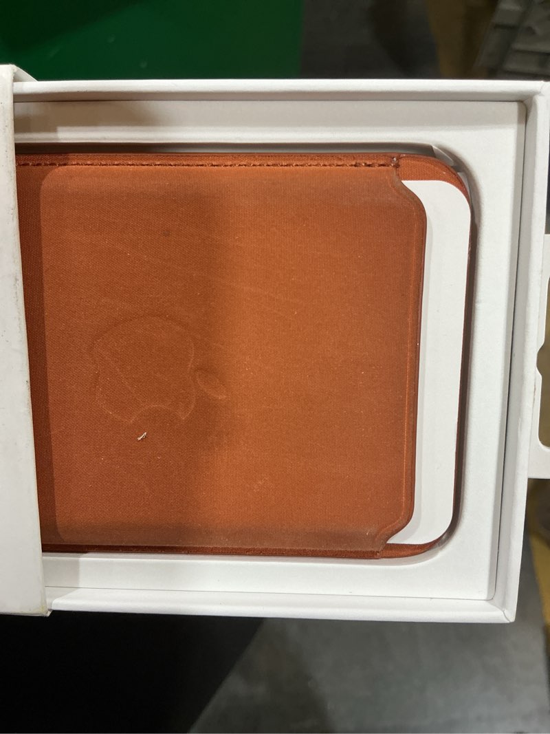 Condition photo showing Good Condition for apple iphone finewoven wallet with magsafe – fox orange ???????