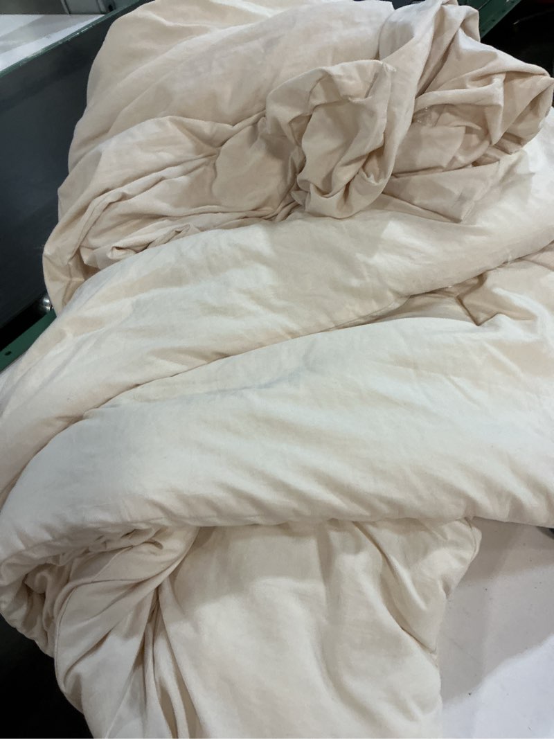 Condition photo showing Good Condition for bedsure queen comforter set - beige soft bedding for all seasons, cationic dyed bed set, 3 pieces, 1 queen size comforter (90"x90") and 2 pillow shams (20"x26"+2")