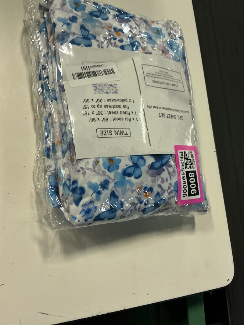 Condition photo showing New/Like New for softan twin floral sheets, microfiber blue flower printed fitted sheets with non-slip corner straps and 15" deep pocket, butterfly patterned cozy bed sheets, single sheets & pillowcase sets blue butterfly twin