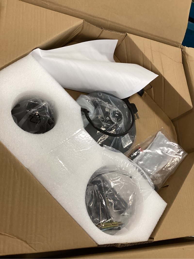 https://lotting-media.assets.bidfta.com/lotting_30d84bae-af01-4f31-b7d0-4a9994346f62