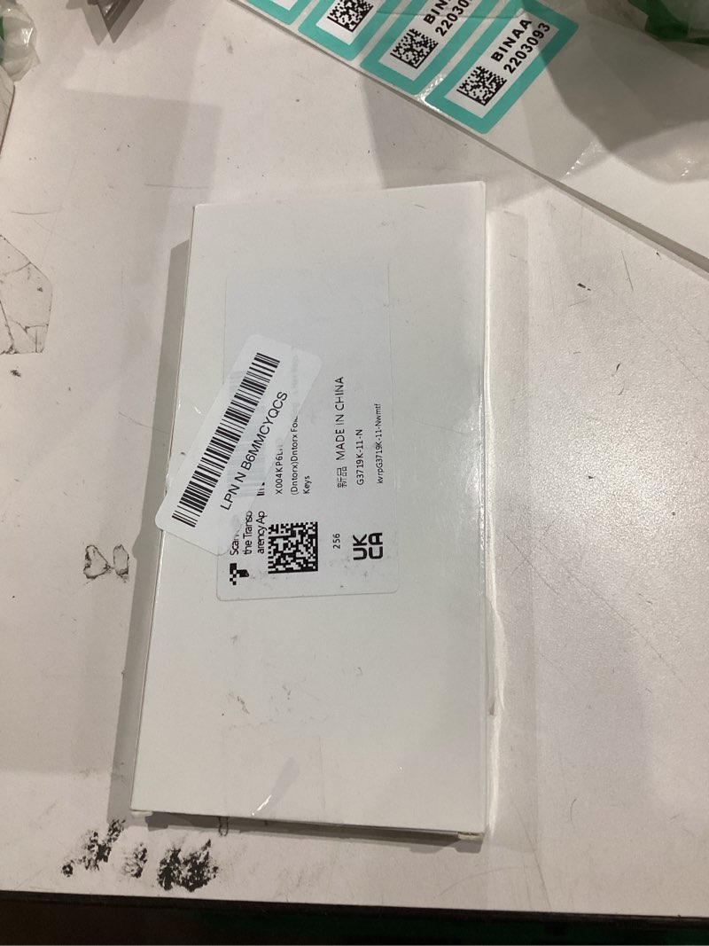 Condition photo showing New/Like New for Folding Wall Hooks, 4 Pcs Foldable Gold Coat Hooks Heavy Duty Foldable Hook Bathroom Towel Hooks Robe Hooks Wall Mounted for Hanging Coat Towels Clothes Hat Bags Keys 4 Pcs Gold