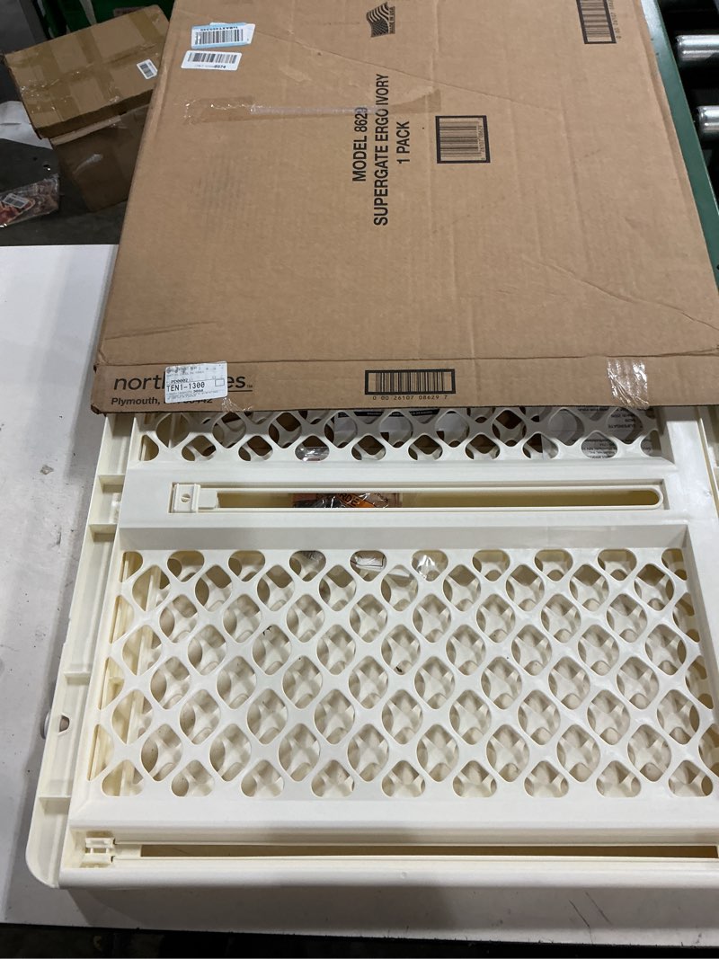 Condition photo showing New/Like New for toddleroo by north states - supergate ergo baby gate: plastic baby gate for stairs & doorways - adjustable indoor safety gate - made in usa - 26 to 42 inches wide - 26 inches tall - ivory