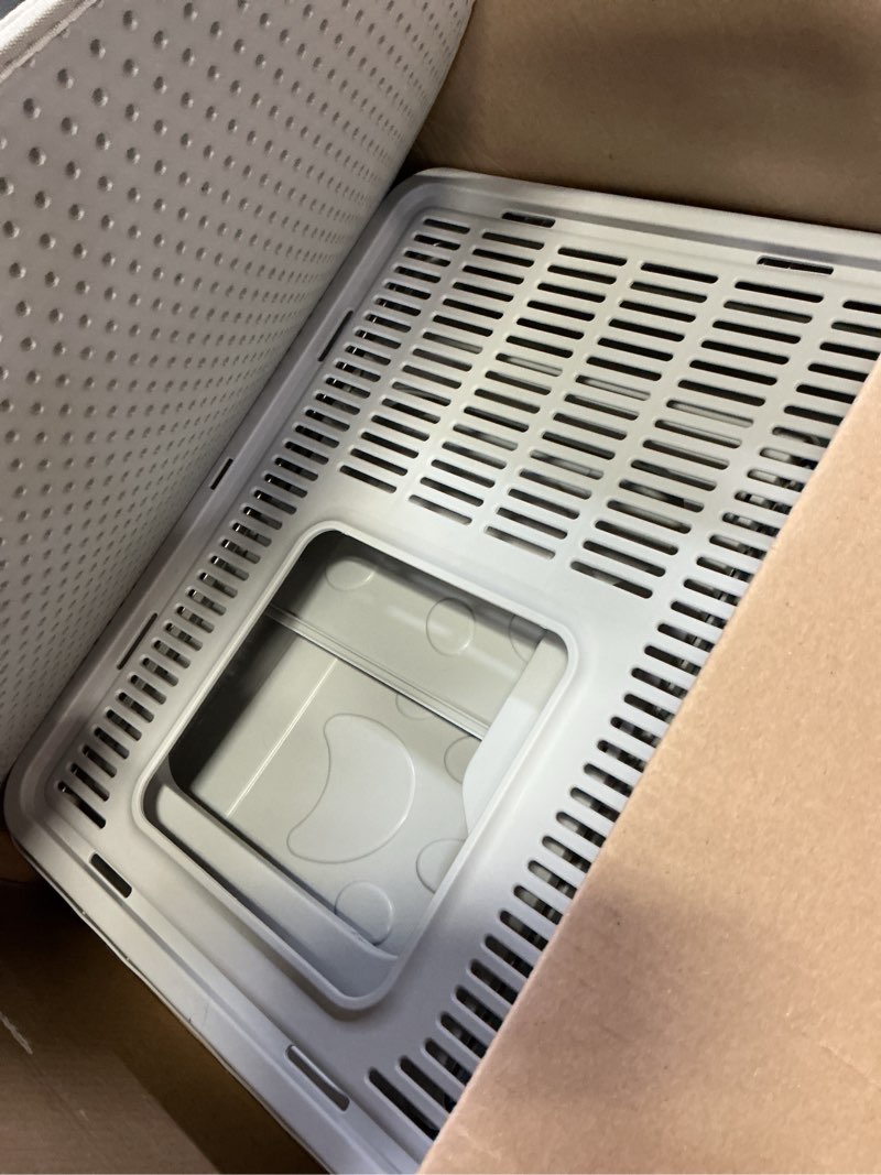 Condition photo showing Good Condition for enclosed cat litter box 2.0 - easy to clean kitty litter tray for all cats - durable and spacious litter boxes(20.1x16.1x4.92inches)