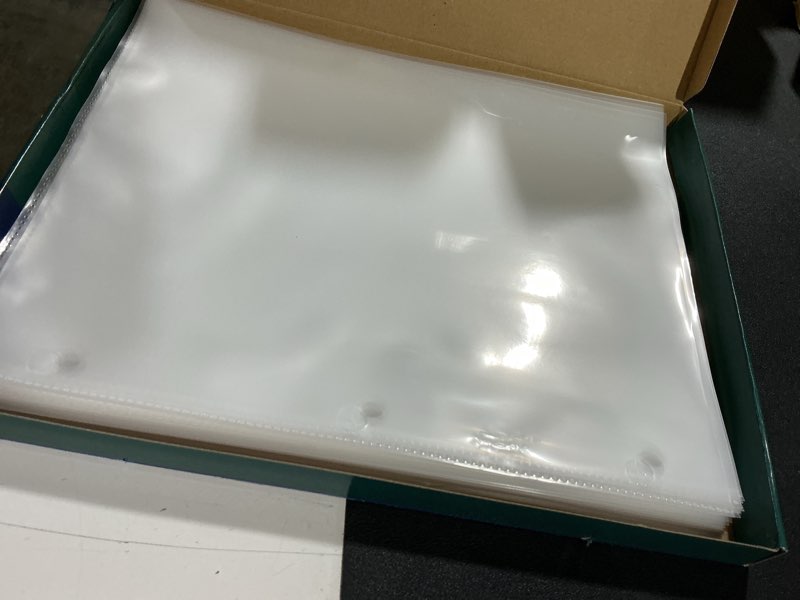 Condition photo showing Good Condition for avery sheet protectors,3 hp,heavyweight,11"x8-1/2",50/bx,nonglare