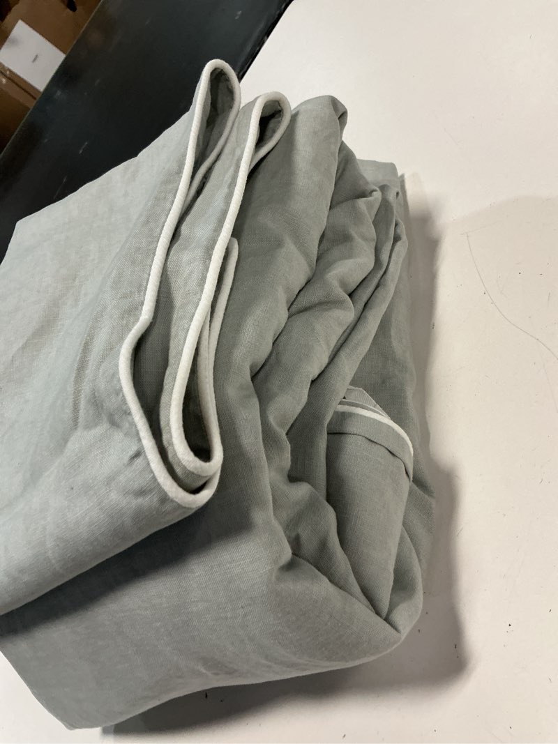 Condition photo showing Good Condition for european linen piped duvet cover set 3 pieces size king color: willowleaf/white