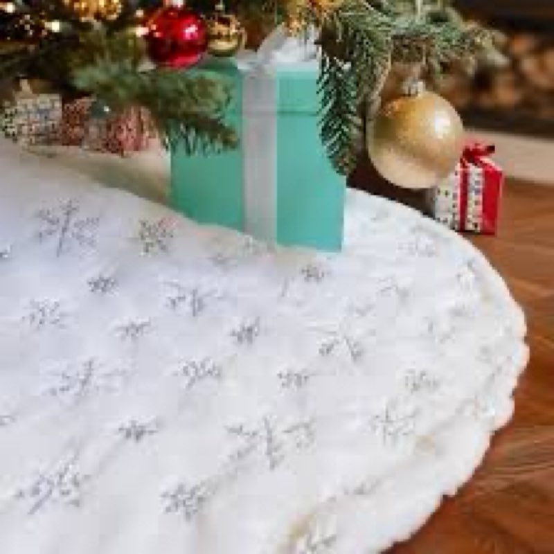 CHICHIC 48 Inch Large Christmas Tree Skirt White Tree Skirt Xmas Faux Fur Tree Skirts Christmas Deco