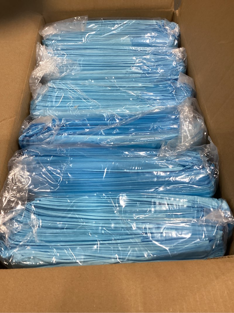 Condition photo showing Good Condition for medline disposable chucks pads, 23 x 36 inches (pack of 150), ultra-light absorbency pee pads for surface protection, disposable diaper changing pads for baby, puppy pads for dog potty training 23" x 36" (150 count)