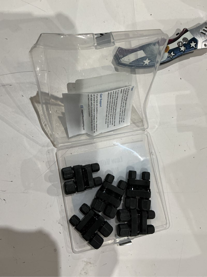 Condition photo showing Good Condition for sunvie low voltage wire connector fastlock2 landscape lighting wire connectors waterproof low voltage connector 12-18 gauge landscape wire connectors for garden light pathway lights, 8 pack