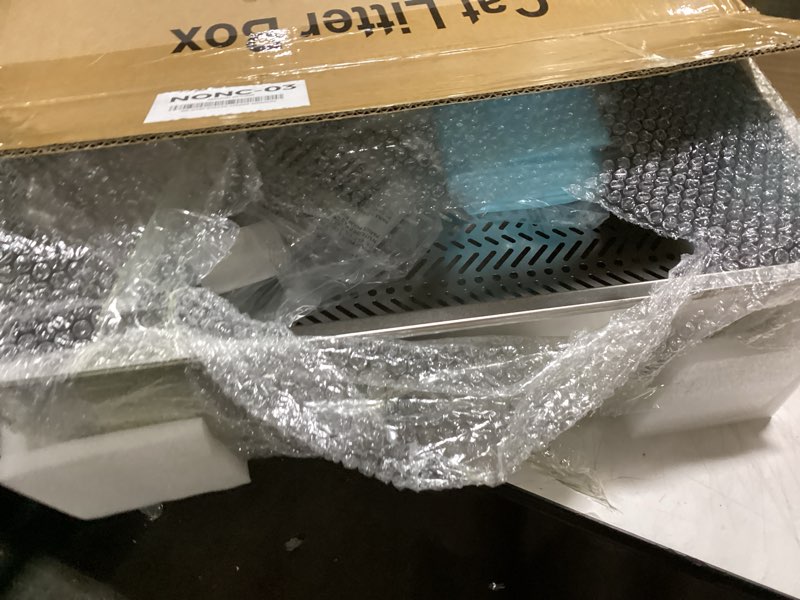 Condition photo showing Good Condition for 23.5" x 15.7" x 8" Stainless Steel Sifting Litter Box for Pine Pellets, XXL Large Pull-Out Cat Litter Box for Big Cats with High Sides, Metal Cat Litter Pan with Plastic Scoop &10 Urine Pads 8 Inch