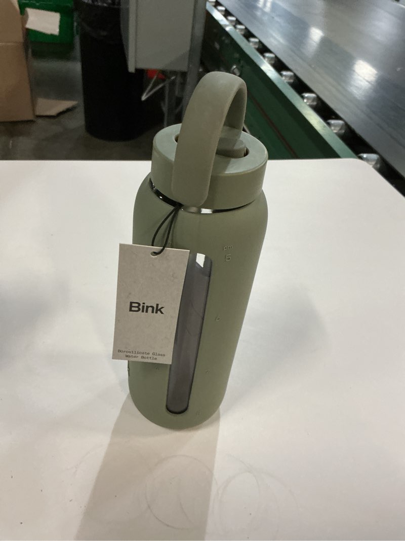 Condition photo showing Good Condition for bink day bottle with flip cap, 621ml
