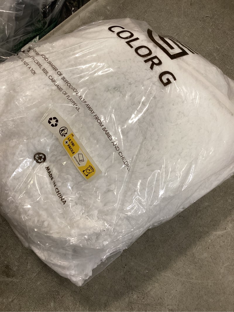 https://lotting-media.assets.bidfta.com/lotting_3115ac3f-2376-487f-81b6-f8ca83153711