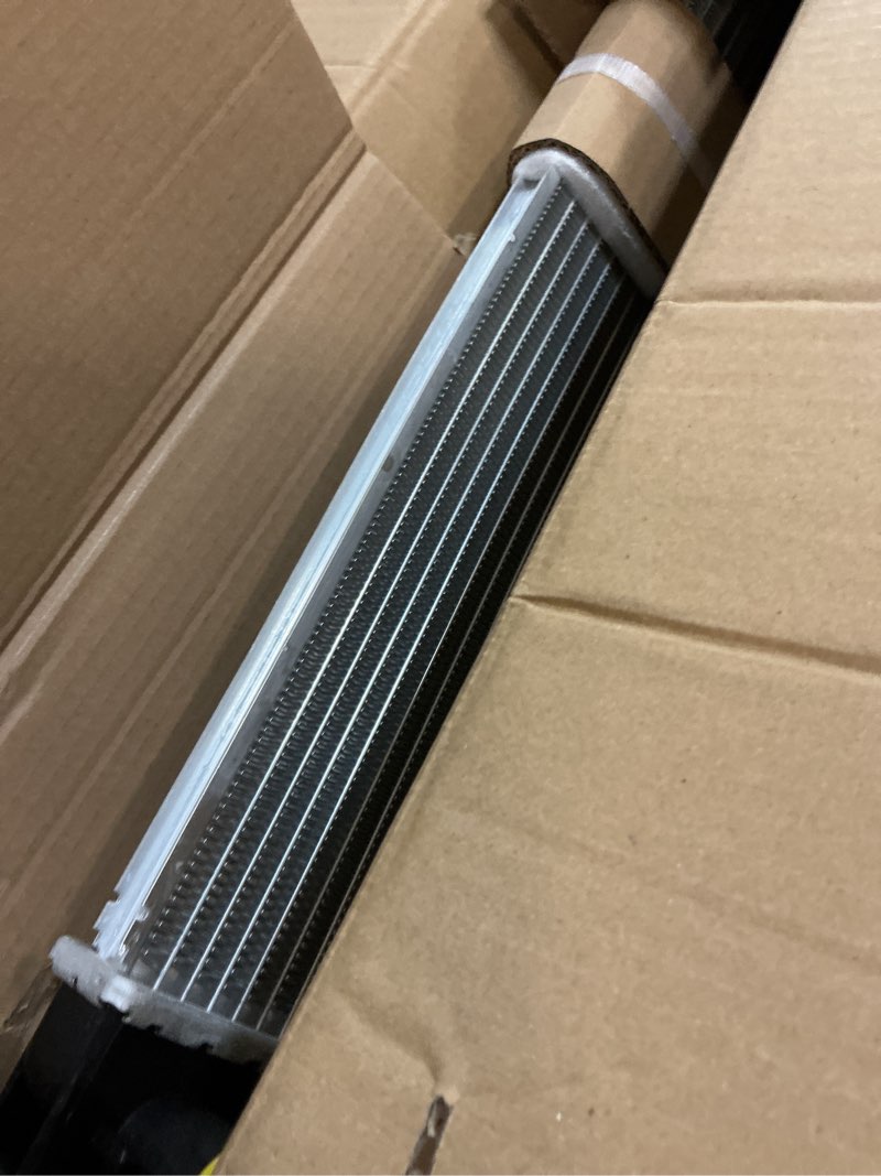 Condition photo showing New/Like New for scitoo radiator compatible with 2013-2016 for dodge for dart 13323