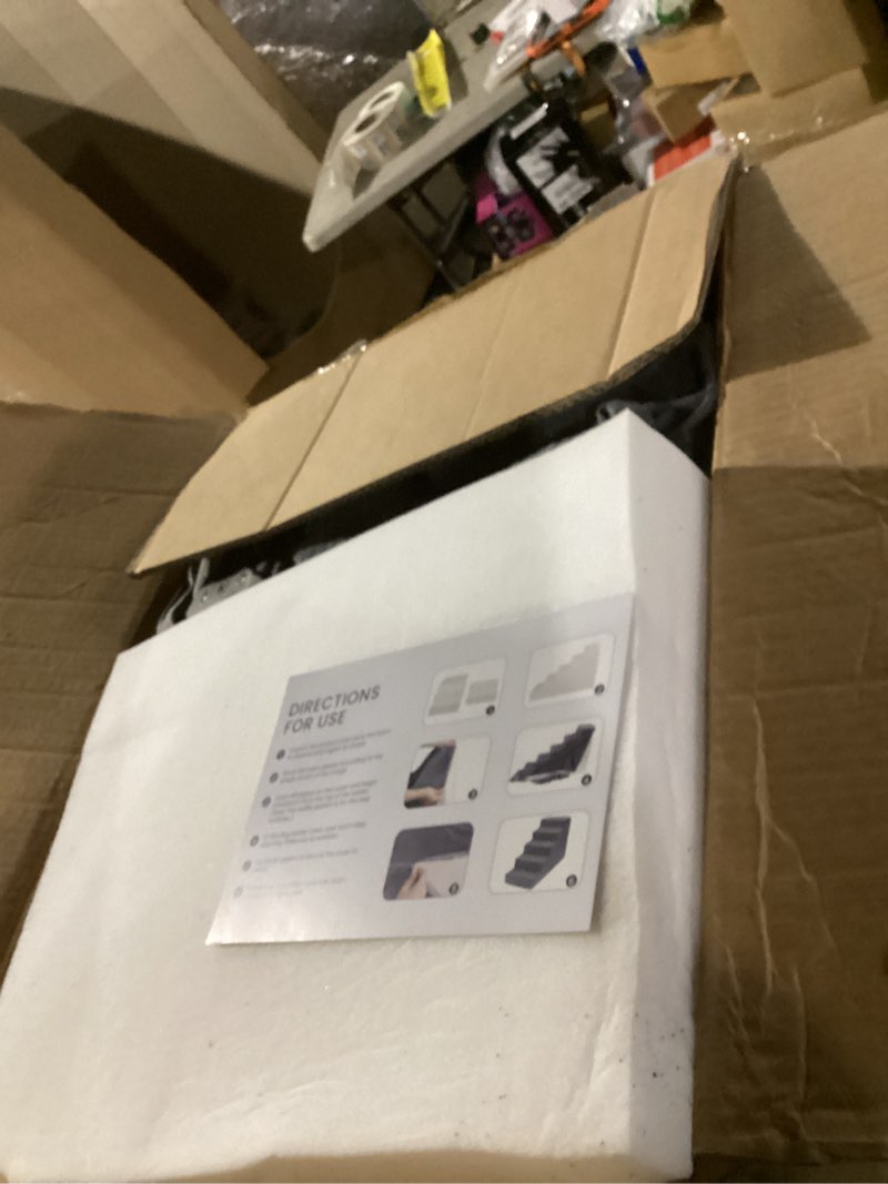 Condition photo showing Good Condition for Similar to photo) Best Pet Supplies Foam Pet Steps Cover for Small Dogs and Cats, Portable Ramp Stairs for Couch, Sofa, and High Bed Climbing (Cover Only) - Gray Lattice, 5-Step (Cover Only)