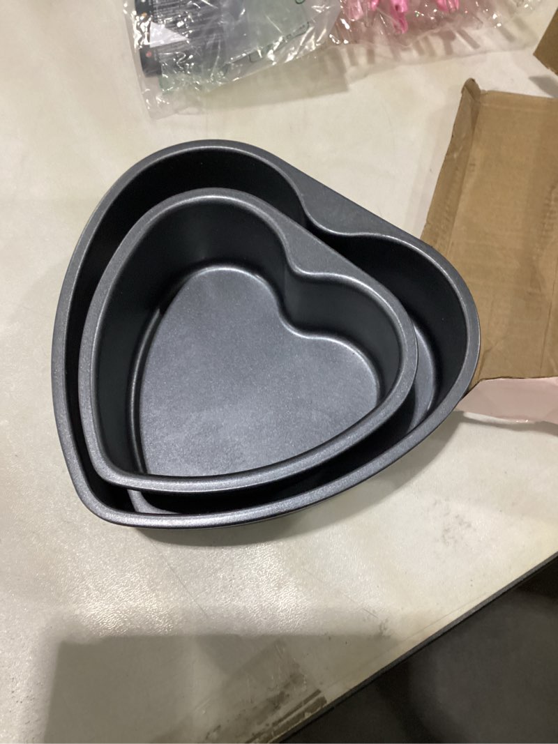 Condition photo showing As Is for HONGBAKE Heart Shaped Cake Pan, Nonstick 8 & 6 inch Cheesecake Pans Set, Heart Shape Layer Cake Mold, Baking Tin for Valentine's Day, Weddings, 2 Pieces, Heavy Duty, Grey Gray