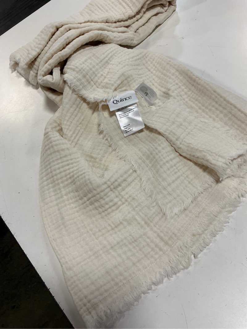 Condition photo showing Good Condition for organic cotton gauze throw blanket(50x60in)